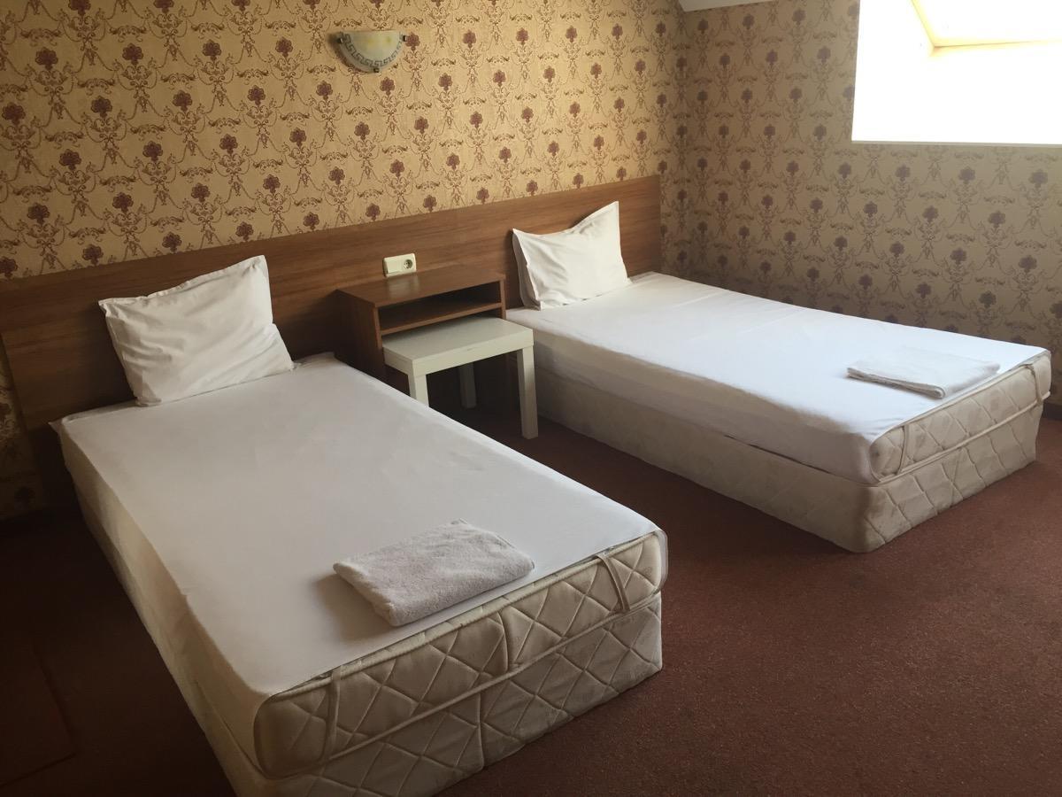 Irish Hotel Шумен Экстерьер фото